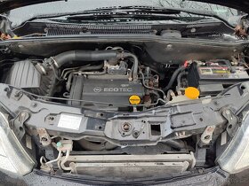 Opel Meriva 1.4i 16V 66kW výhřevy/2 sady kol/tažné/klima - 19