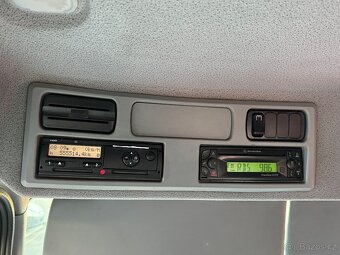 Mercedes-Benz Atego 1318 - dvojpolohový hákový nakladač / no - 19