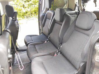 Peugeot Partner 1,6HDI 68kW 2011, 7 míst - 19