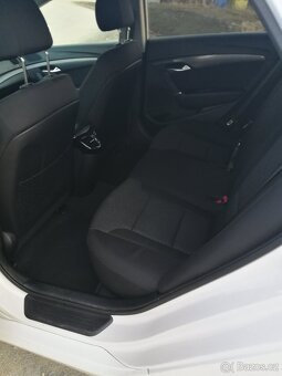 Hyundai i40 sedan, 1.7 crdi, nehavarováno - 19