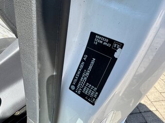 Volkswagen Caddy Maxi 2,0 TDi 81kW 2x šoupačky Webasto 4x4 - 19