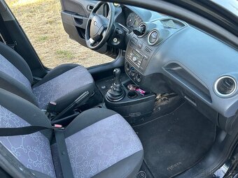 Ford Fiesta - 19