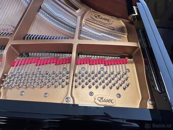 Klavír ESSEX mod EGP 173 Steinway & Sons se zárukou 5 let. - 19