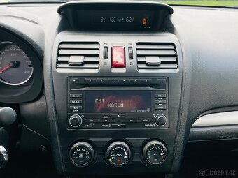 Subaru XV 1.6i BENZÍN 4x4 AUTOMAT SENZORY SERVISKA - 19