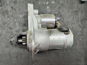 Motor Nissan 1.6i HR16 a další díly - 19