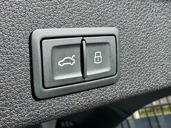 Audi RSQ3, 2.5,PŘEDPLACENÝ SERVIS120000KM - 19