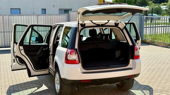 Land Rover Freelander 2 //2.2 S TD4e//118kW//1MAJ//SERVIS// - 19