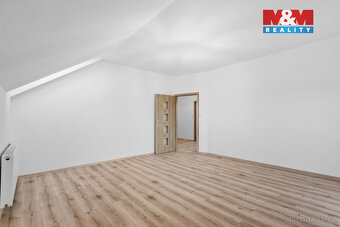 Prodej rodinného domu 6+kk, 276 m², Rabakov - 19