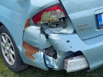 Toyota Prius 1.5 hybrid, r.v. 2000, BOURÁNO - 19