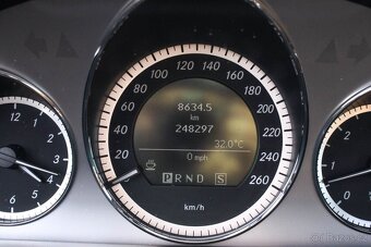 Mercedes-Benz E trieda Kupé 350 CDI Blue - 19
