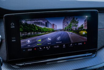 Škoda Octavia 2.0 TDI RS 4x4 DSG - 19