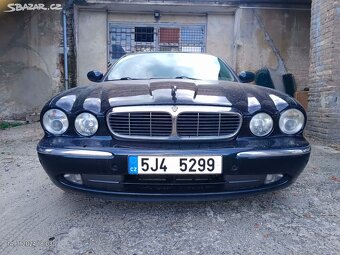 Jaguar XJ8 - 19