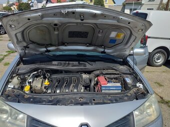 RENAULT MEGANE 1,6 16 V,KLIMA,ESP,ABS,MÁLO NAJETO - 19