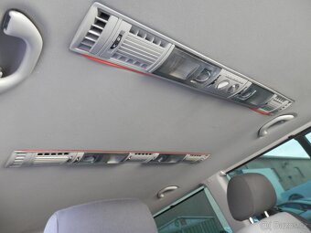Volkswagen Multivan 2.0TDi 103kW 7.míst 4Motion 4-2012 - 19