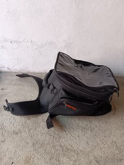 KTM 990 SMT, rok 2012,ABS, Ser.kniha, výfuky MIVV - 19