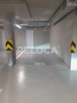 1+KK 43m2+23m2 terasa, Praha 13 Stodůlky, Hábova, ještě neby - 19