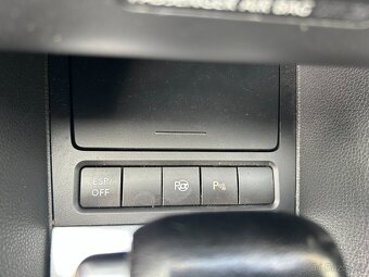 VW Golf VI 1.6 TDI DSG - 19