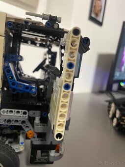 Lego TECHNIC 42043 Mercedes-Benz Arocs 3245 - 19