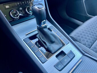Škoda Superb 2,0 TDI DSG VIRTUAL ACC ZÁRUKA / 2023 - 19