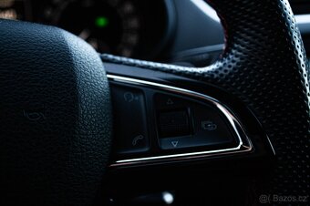 Škoda Octavia Combi 2.0 TDI DPF RS DSG - 19