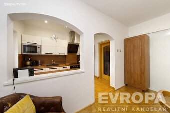 Prodej rodinného domu 198 m², pozemek 278 m² - 19