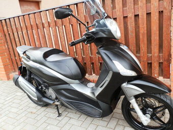 Piaggio Beverly 350 sport touring ABS ASR (2016) - 19