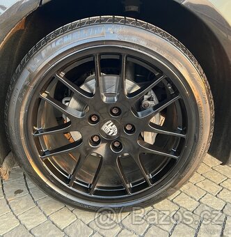 PORSCHE PANAMERA 970 - 19