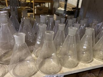 Laboratorní sklo - 19