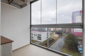 Byt 2+kk s rozšířenou lodžií a klimatizací, 39m² - 19