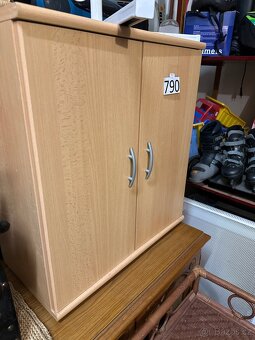 Komody a skříňky - 19