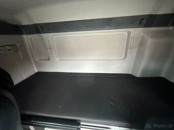 MAN TGL 12.220 - 18pal skříň + HČ - 19