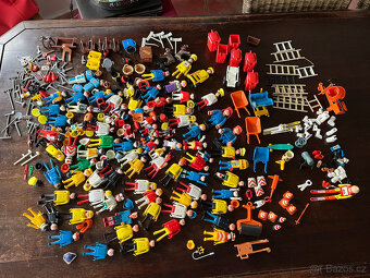 Playmobil - několik setů - velké množství - 19