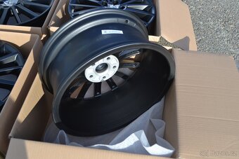 Škoda Octavia III (i RS) –NOVÉ 18 Alu disky 7Jx18 ET51,black - 19