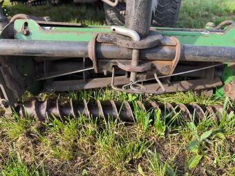 John Deere 8700 vřetenová sekačka - 19