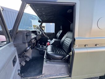 LAND ROVER DEFENDER, TD 5 vojenský speciál - 19
