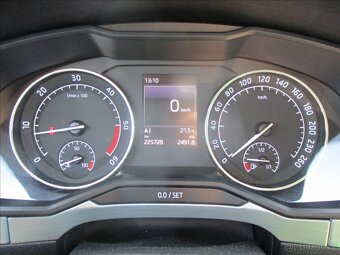 ŠKODA SUPERB COMBI 20TDi 110kw Ambiente Tažné 2017 - 19