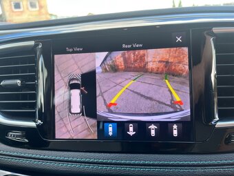 Chrysler Pacifica Hybrid Limited 2018 / 3.6 - 19