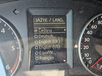 VW Touran 2.0 TDI CUP 2014 TOP výbava a historie - 19