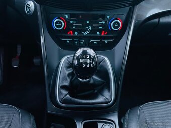 Ford Grand C-MAX 2.0TDCi MANUÁL SERVISKA 7MÍST TITANIUM - 19