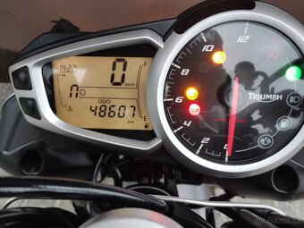 Triumph Street triple - 19