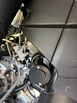 Can-am outlander 800r max 5145km nová tk - 19