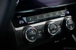 Škoda Octavia 3 Combi 2.0TSI 162kW RS Apple CarPlay NAVIGACE - 19