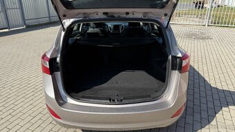 Hyundai i30 //1.6CRDi//81kW//STYLE//AUTOMAT//141TKM// - 19