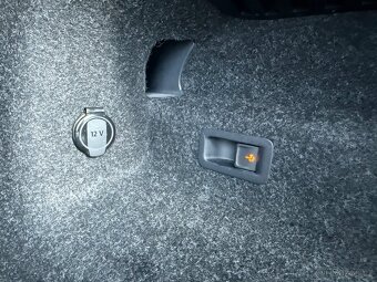 Škoda ENYAQ iV 80 MATRIX PANORAMA HEAD-UP TAŽNÉ 360° KAMERA - 19