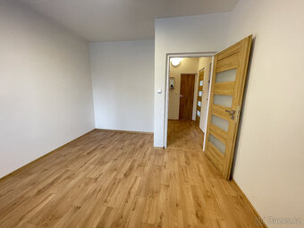 PRONÁJEM BYTU 3+1 V KLATOVECH - 19