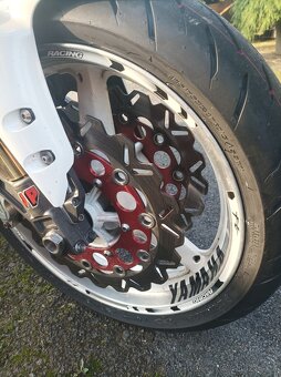 Yamaha FZ1 - 19