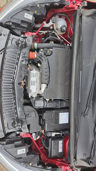 Opel Crossland 1.2 Turbo 96kW Automat 2023 15tkm Cz 1 maj - 19