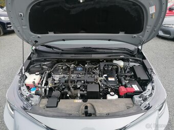Toyota Corolla 1.8 Hybrid Premium - 19