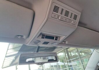 Volkswagen Multivan 2,0BiTDI 132kW DSG COMFORTLINE - 19