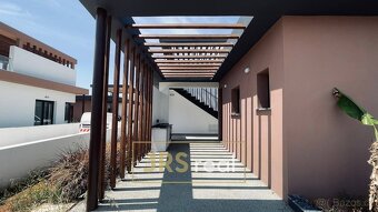 Prodej vily 3+1, 175 m2, s terasou 60 m2, pozemek 340 m2 – p - 19